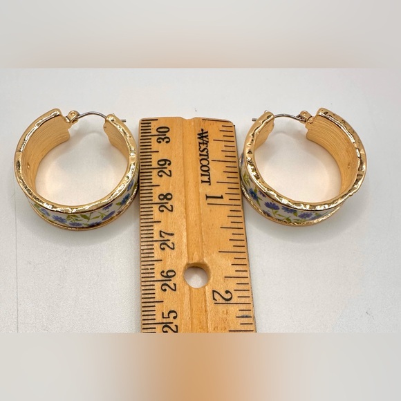 Beautiful Floral Gold, Blue & Green Floral Hoop EarringS, NWOT